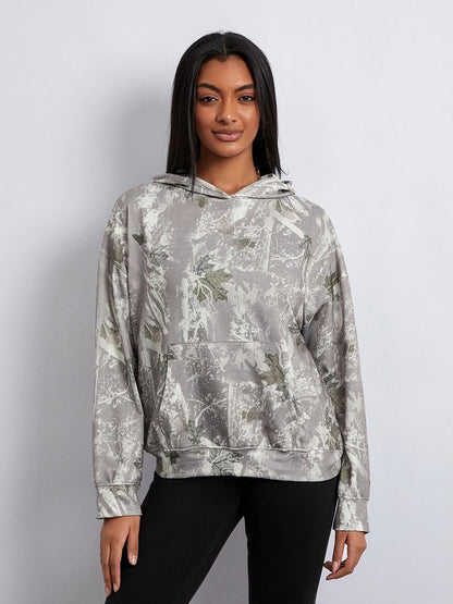 Women’s Oversized Camo Print Hoodie – Long Sleeve Baggy Streetwear Sweatshirt