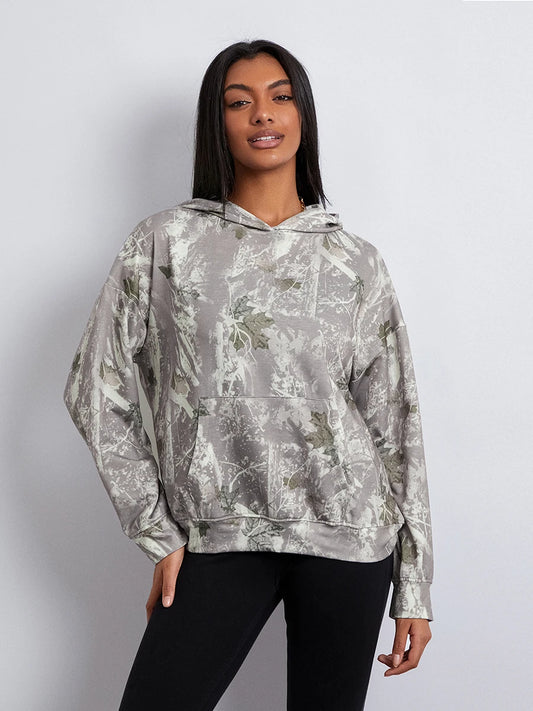 Women’s Oversized Camo Print Hoodie – Long Sleeve Baggy Streetwear Sweatshirt