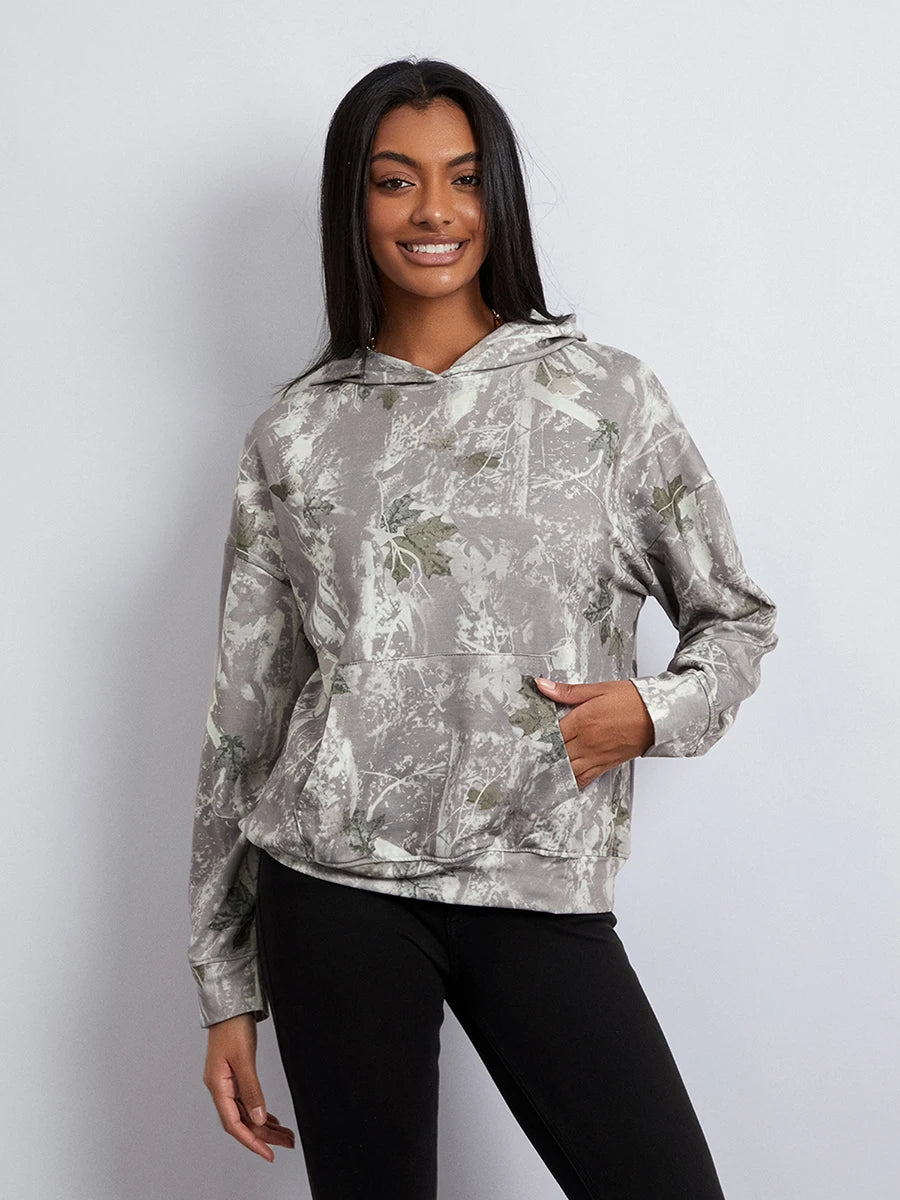 Women’s Oversized Camo Print Hoodie – Long Sleeve Baggy Streetwear Sweatshirt